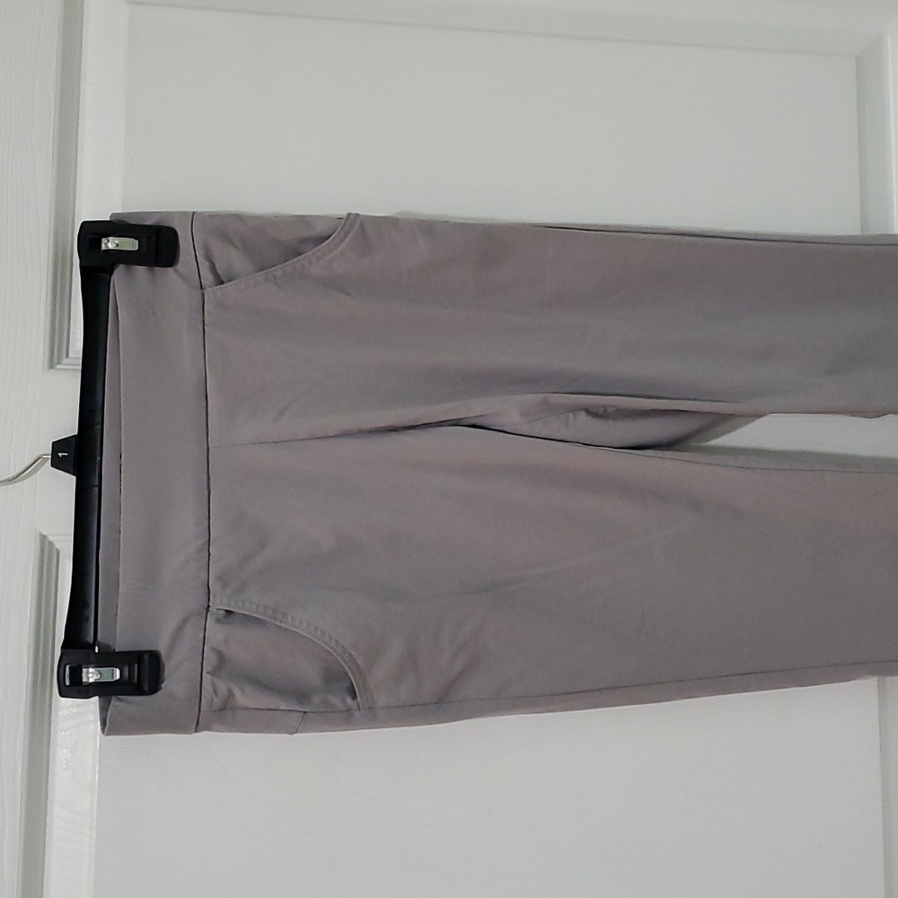 Grey women's pull on Columbia pant
